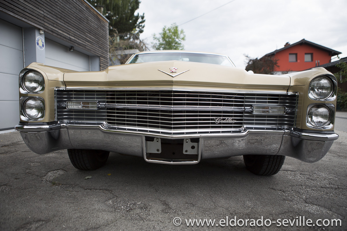 1966 Cadillac Coupe deVille