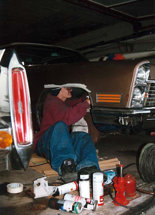 Greg helped me cleaning the surface rust out of the wheel housings