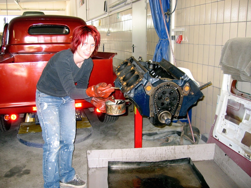 My wife Afra helped washing the block with gasoline.