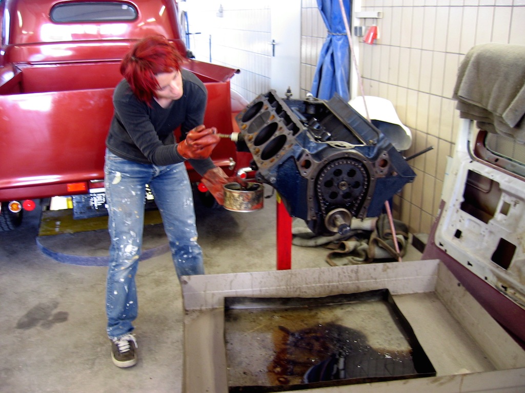 My wife Afra helped washing the block with gasoline.