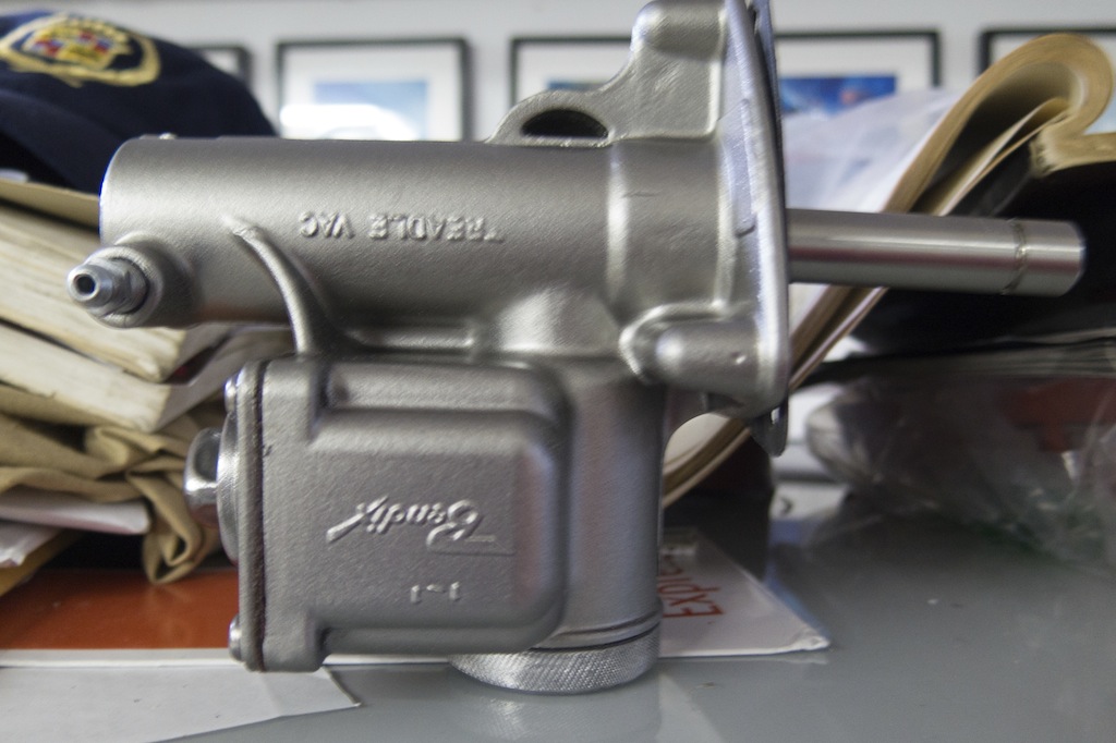 2013 - rebuilding the Bendix Treadle Vac unit