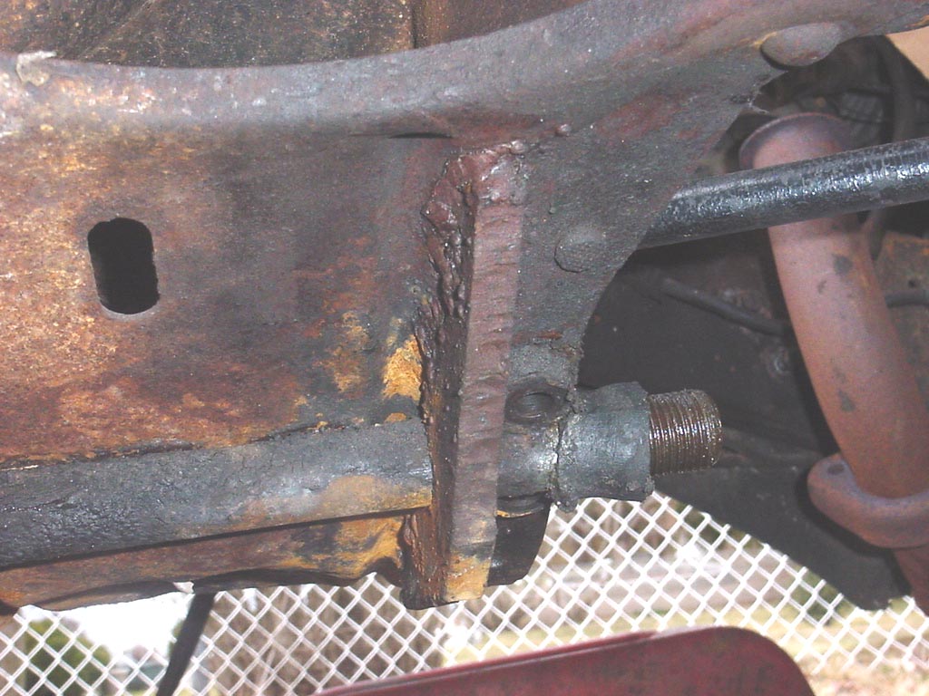 A steel brace to fix the cracking frame issue at the front crossmember