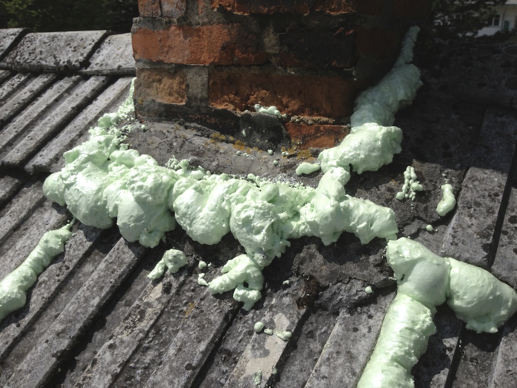 some emergency roof repair work on the building next to the garage. It will of course be fixed correctly eventually later...